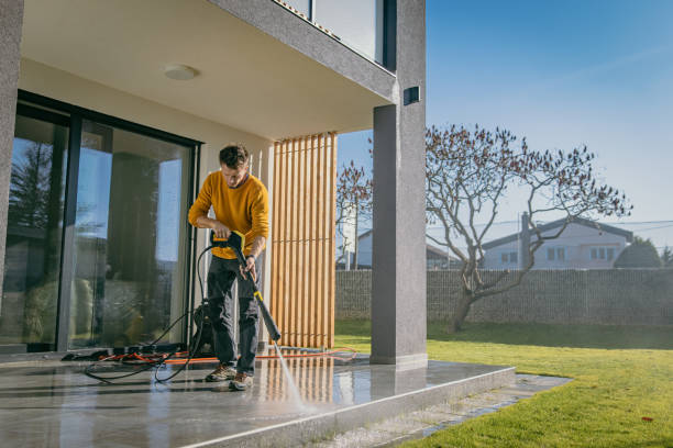 Best Animal Enclosure Cleaning  in Lower Grand Lagoon, FL